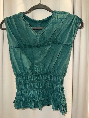 Anthropologie Pilcro Green Smocked-waist sleeveless top, sz M